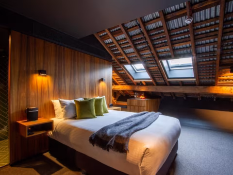 Loft room, Wharfstone Hotel