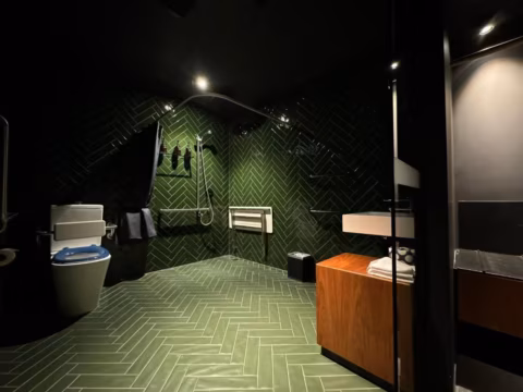 Bower room, Wharfstone Hotel