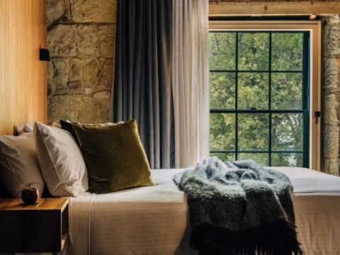 Grove room room, Wharfstone Hotel
