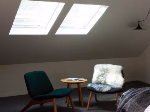 Grove balcony room, Wharfstone Hotel