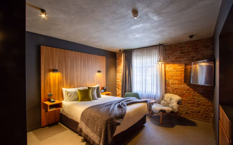 Bower room at Wharfstone Hotel